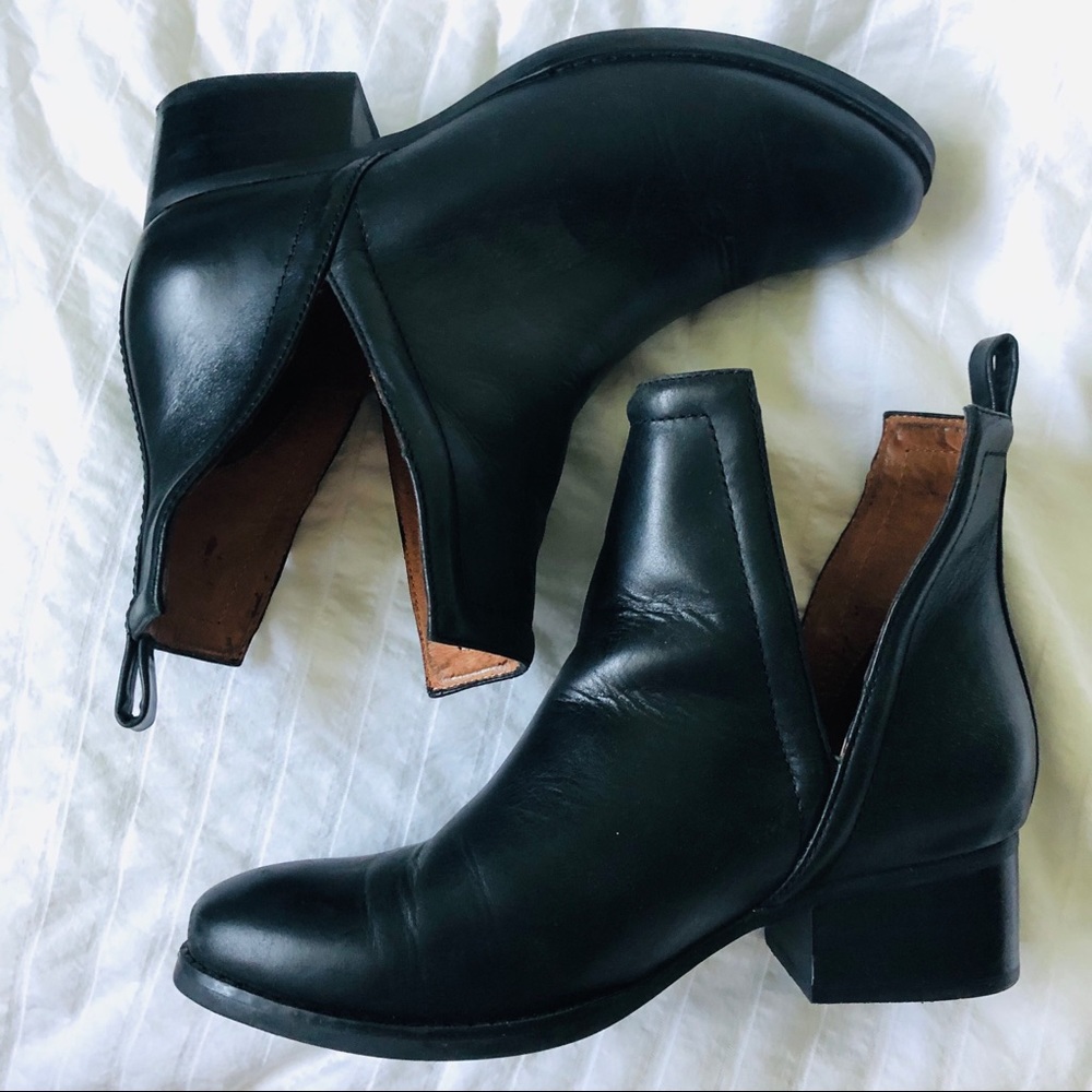 Jeffrey Campbell Oriley Boot | Size 7